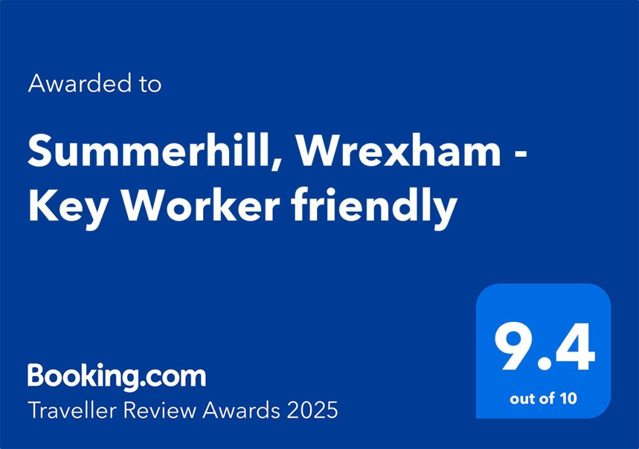 Summerhill, Wrexham - Key Worker Friendly Екстериор снимка